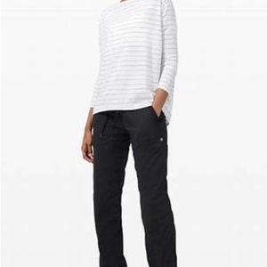 Lululemon Back in Action Top- Sz. 4 (white/thin black stripe)